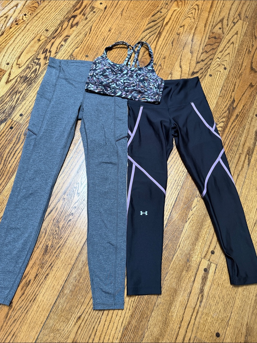 Lululemon sz 6 Speed Up Tight 28", Lululemon sz 6 Energy Bra Med Support & UA